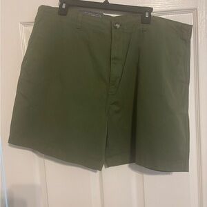 NWT Vineyard Vines Island Short